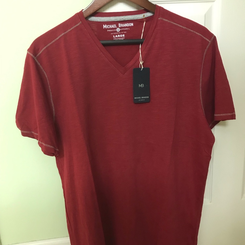 Michael Brandon v-neck tee, Men’s L